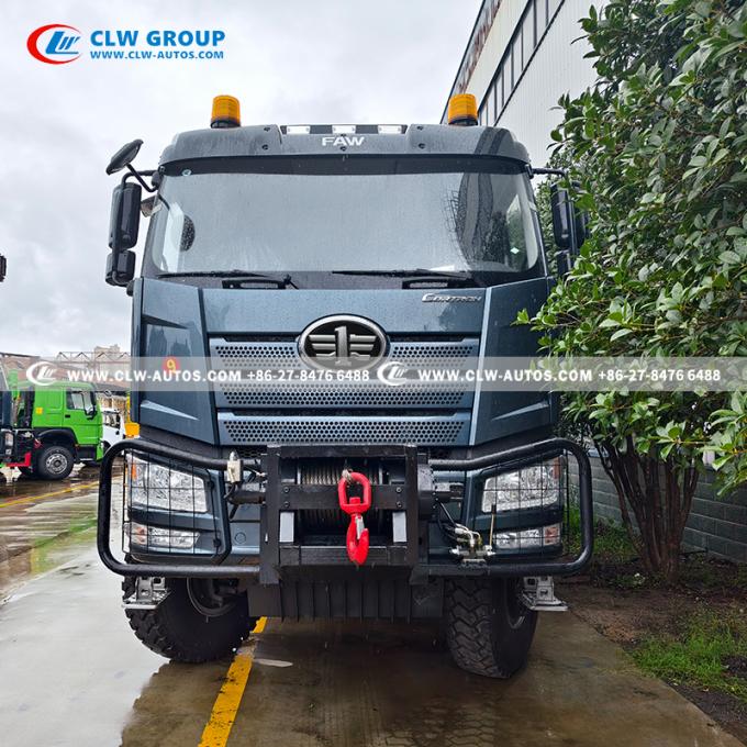 FAW J6P 6×6 Off-Road Cargo Truck engine compartment